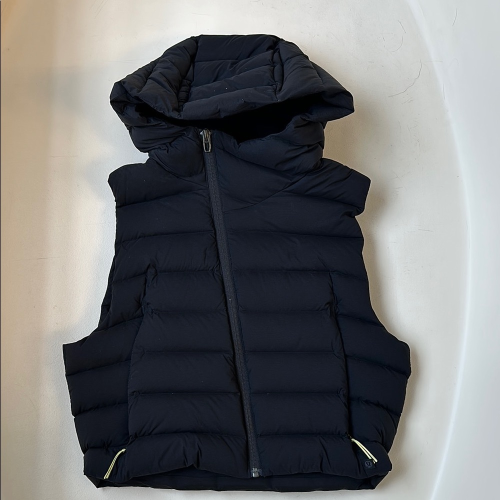 lululemon asymmetrical zipper lab vest